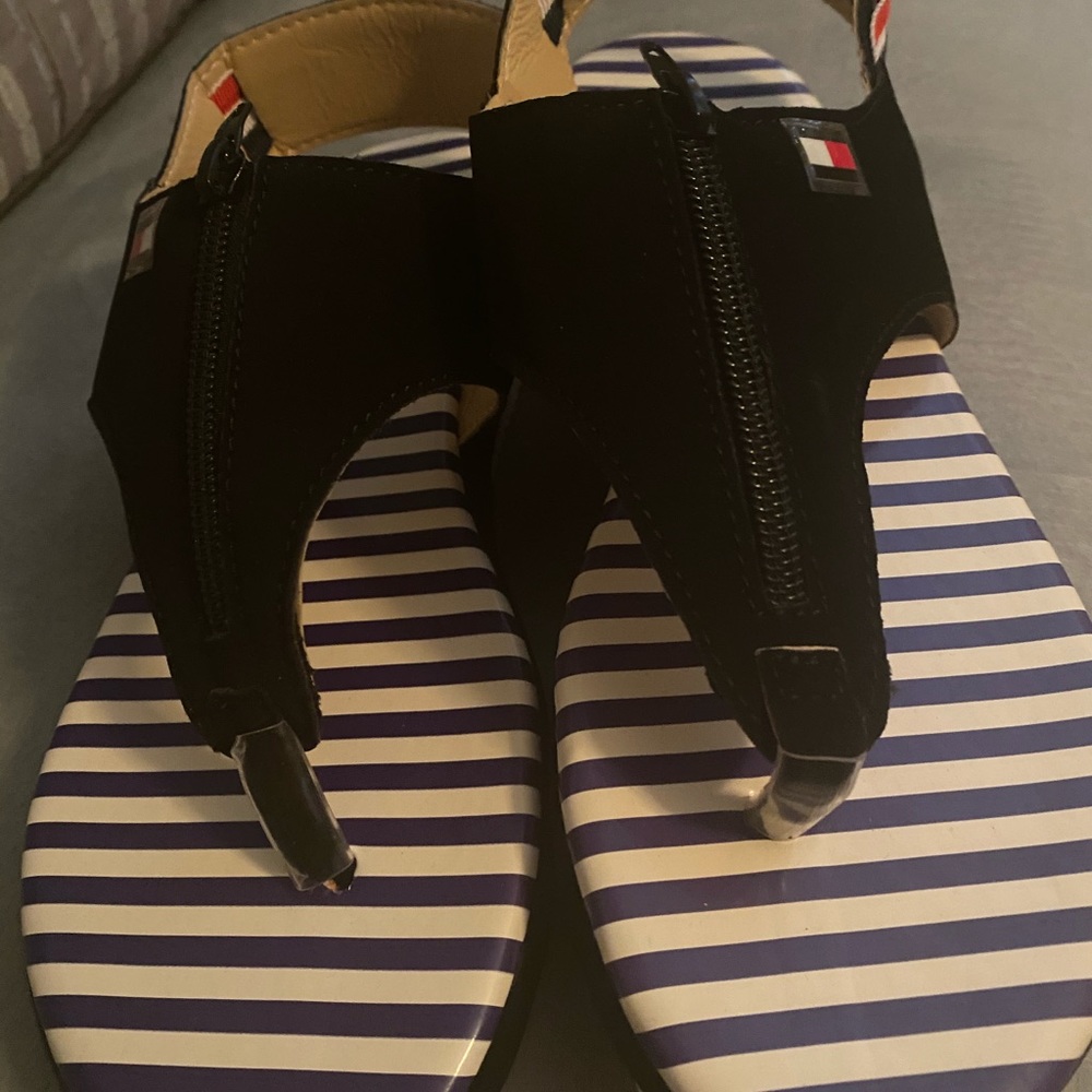 Women sandals